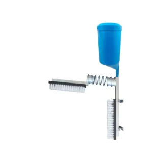 Vink Cattle Scratch Brush & Oiler