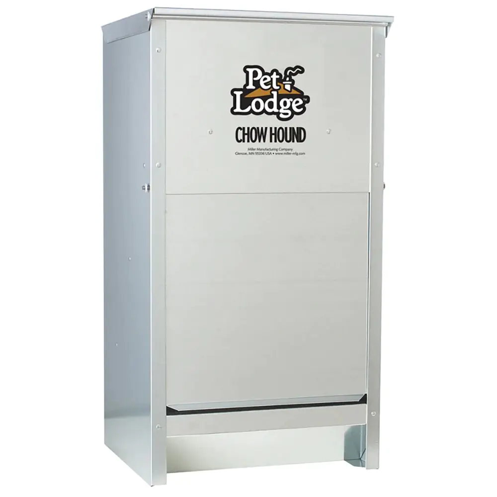 Automatic Dog Feeder Buyer’s Guide: Keep Working Dogs Fed and Dry